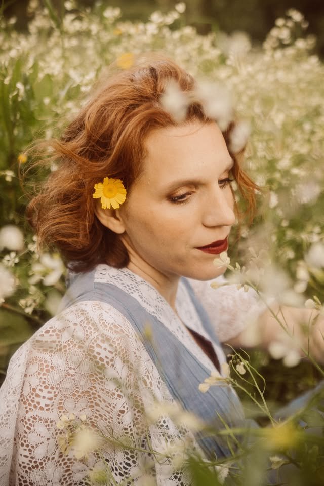 Luísa Sobral atua ao vivo na Feira do Livro de Santa Cruz com concerto gratuito